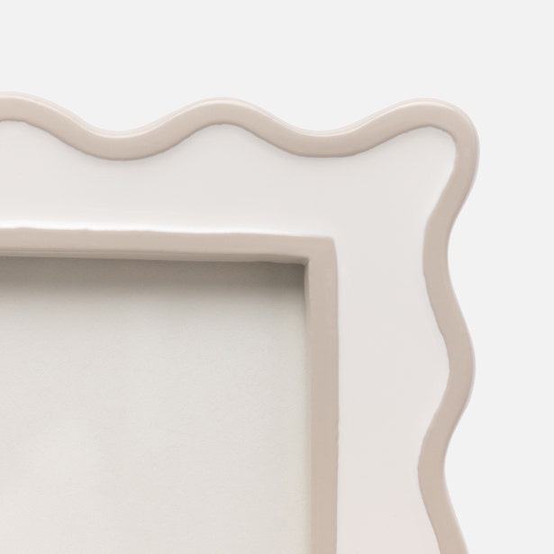 Pigeon & Poodle Keira Frame