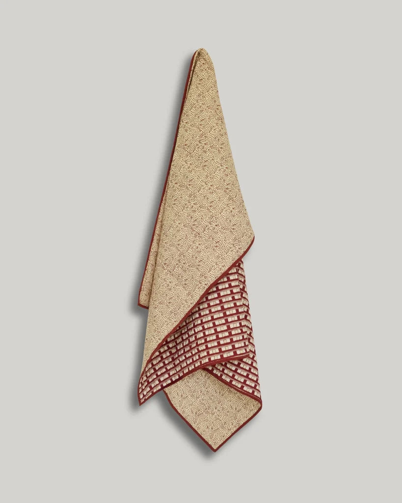 Studio Ford Eros Throw (50" x 70")