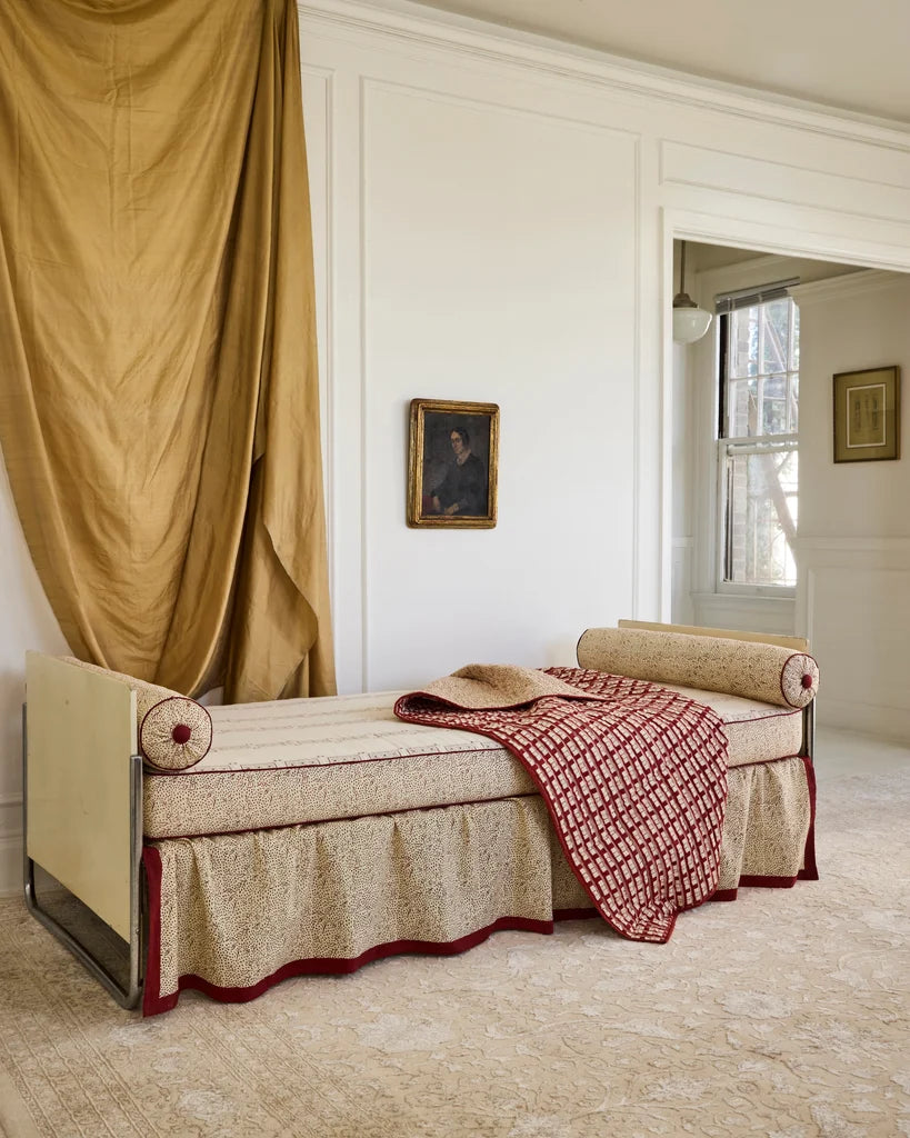 Studio Ford Eros Throw (50" x 70")
