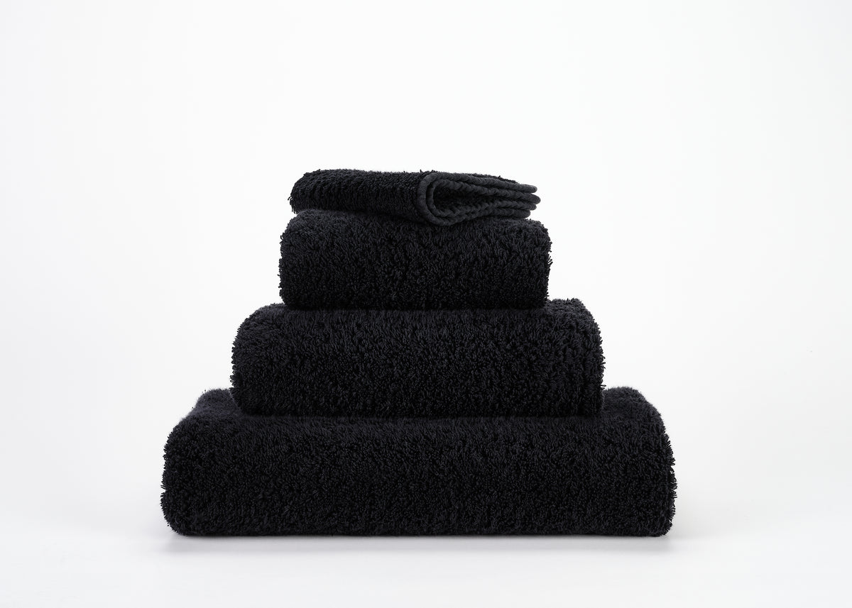 Abyss Super Pile Black